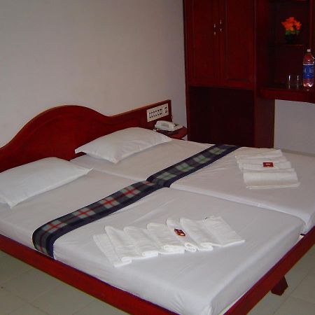 Hotel Yercaud International Екстериор снимка